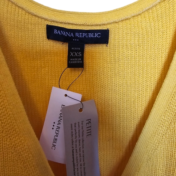 Banana Republic Yellow Knit Cross Front Sweater Vest Size Petite XXS - Picture 2 of 7